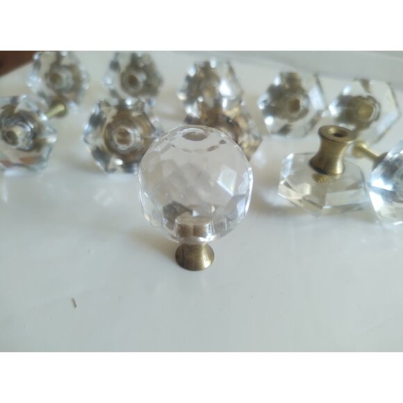 Vintage Cut Glass Drawer Pulls 1 1/4" Hexagonal Brass Inserts (lot of 11) - Picture 4 of 13